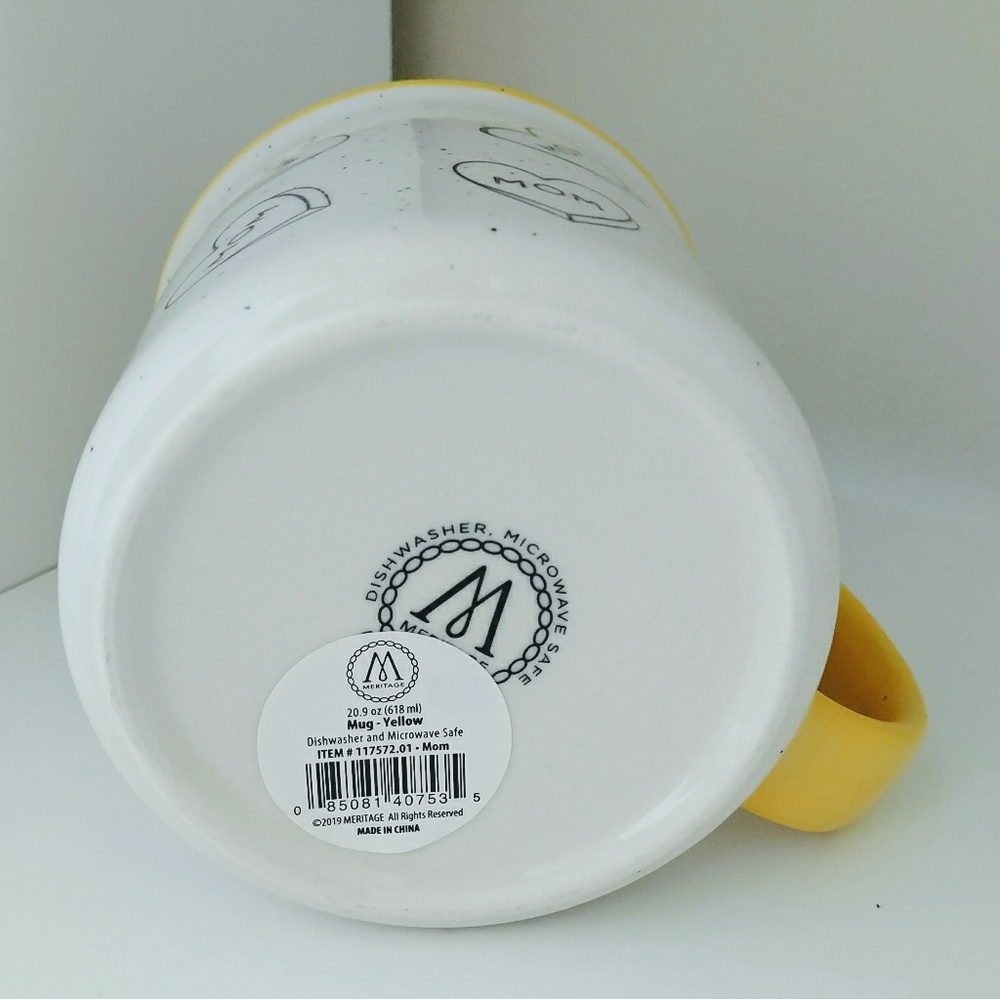 Meritage Yellow Speckled Candy Hearts MOM mug - Picture 3 of 3